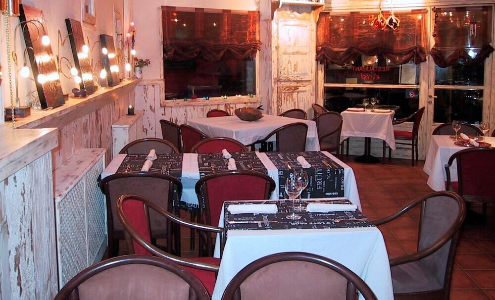 hotel image 9