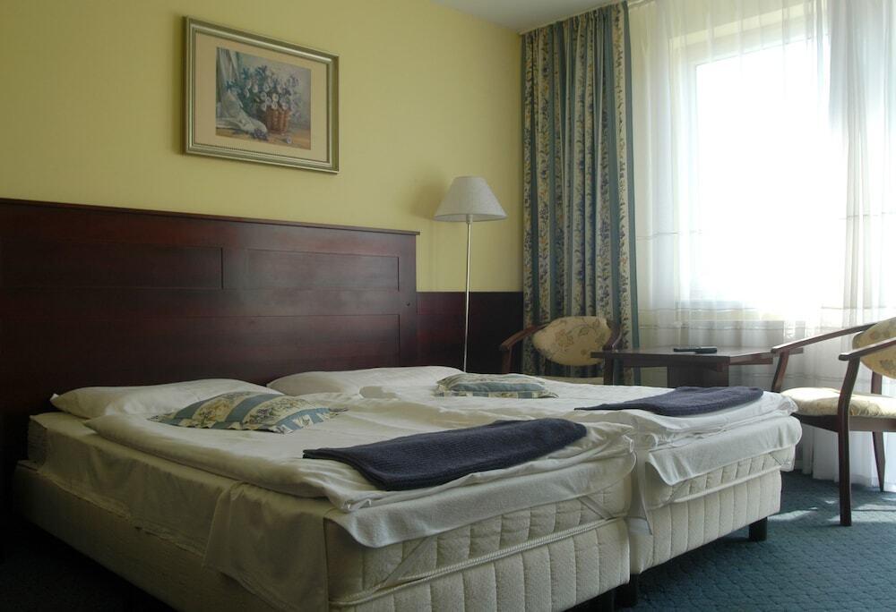 hotel image 13