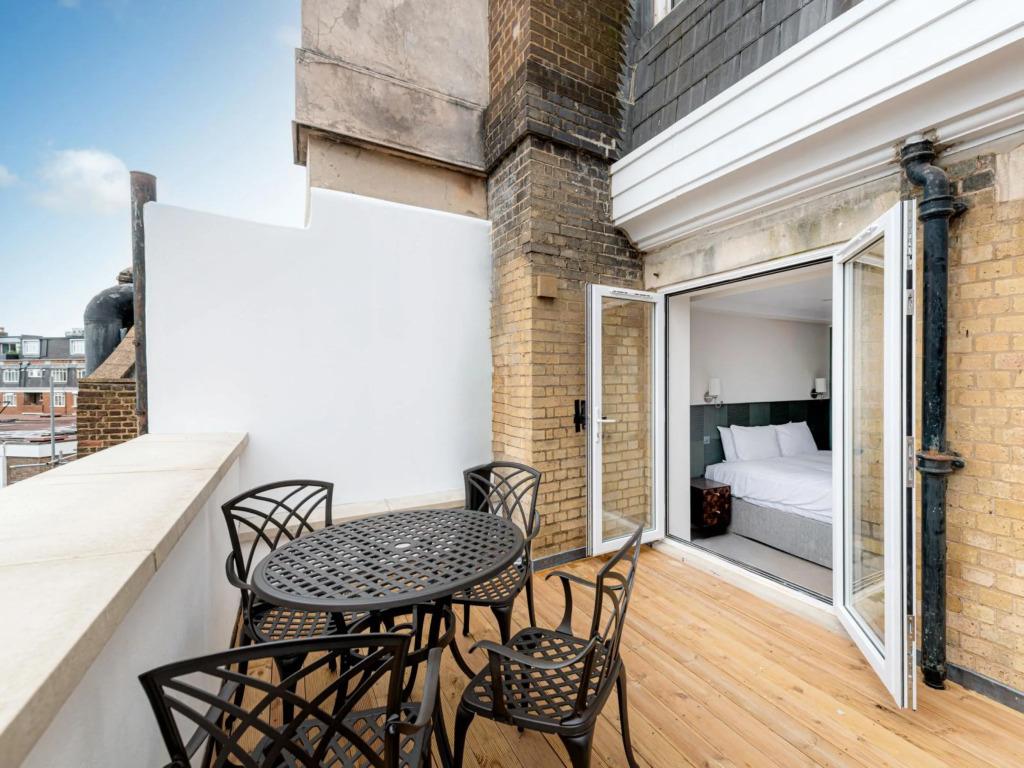hotel image 9