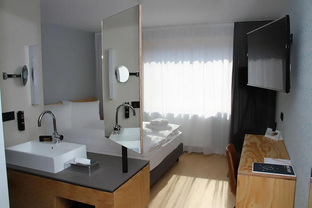 hotel image 10