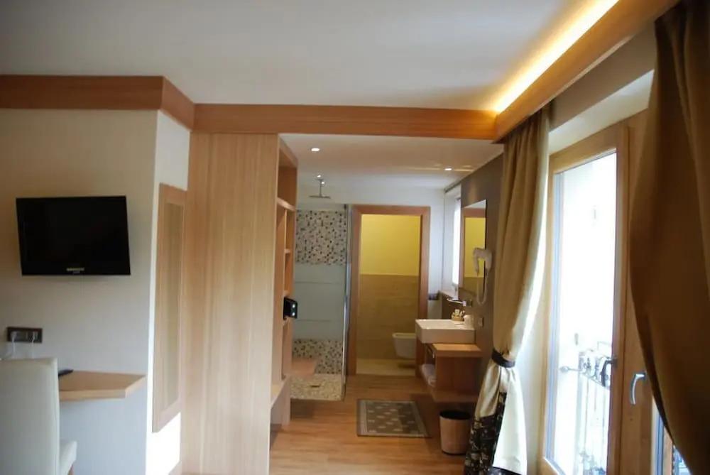 hotel image 11