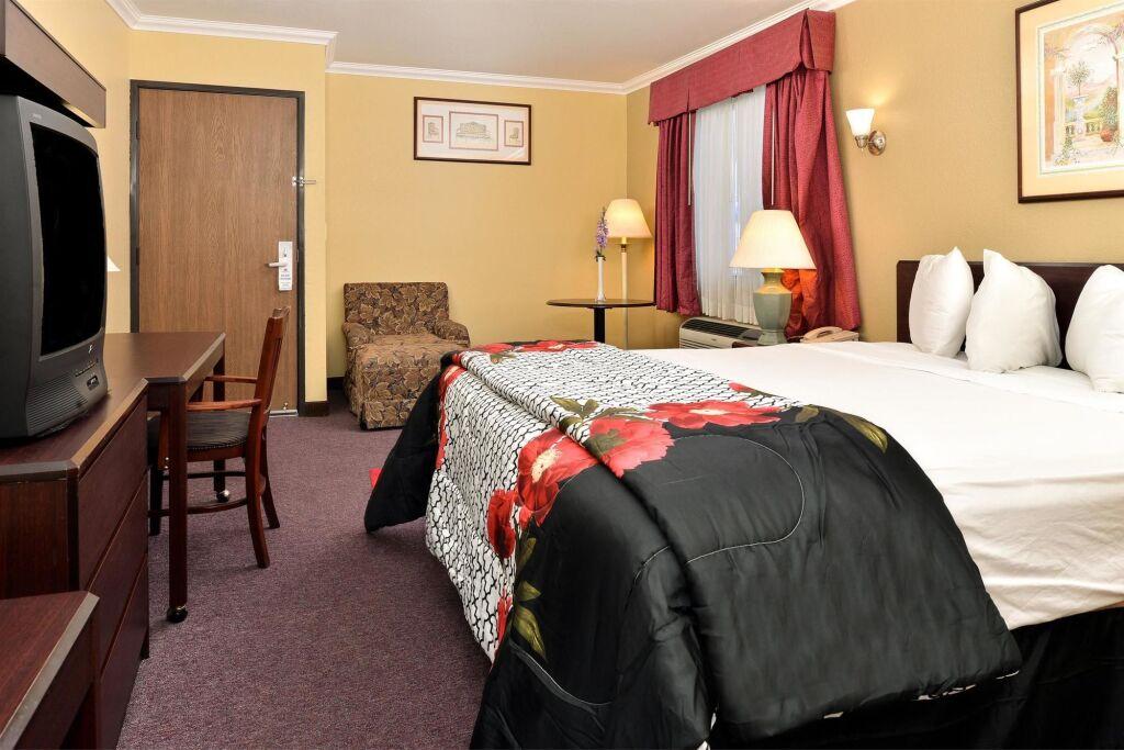 hotel image 10