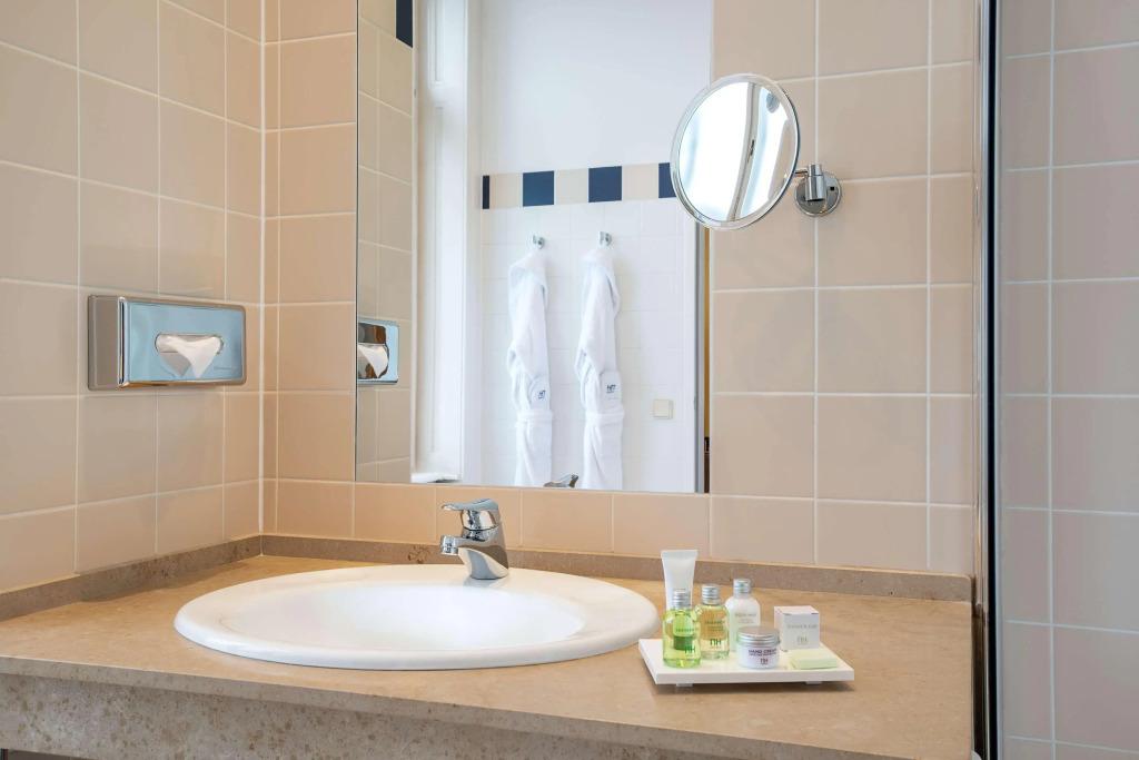 hotel image 10