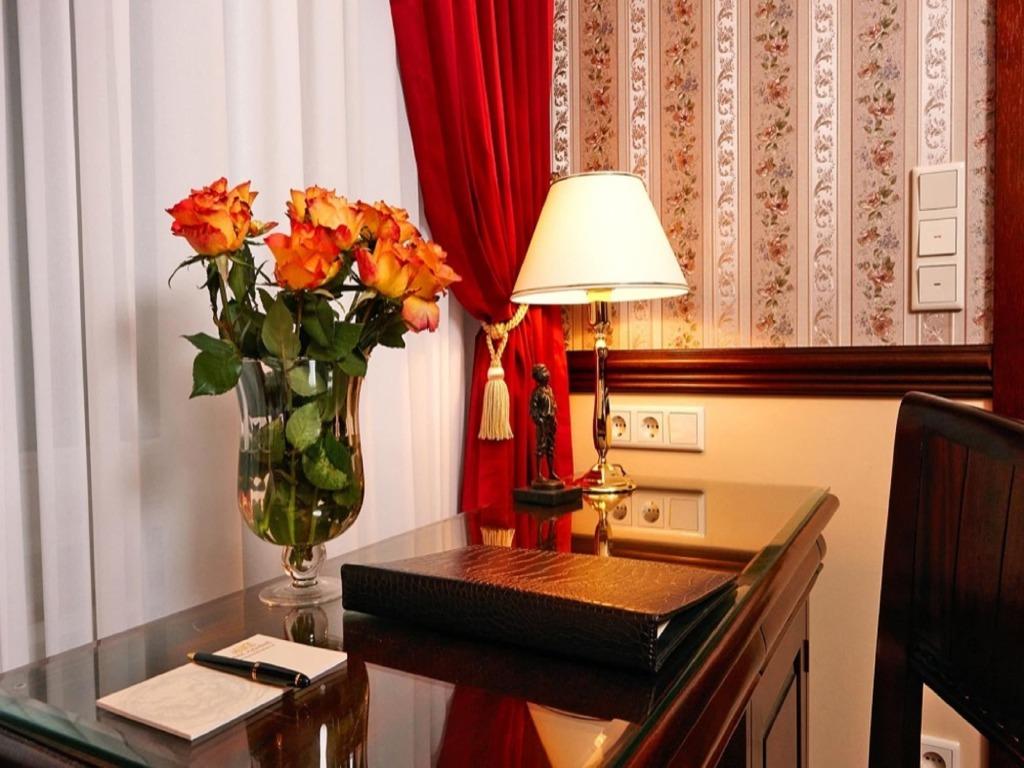 hotel image 10