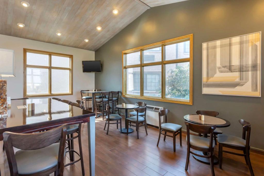 hotel image 8