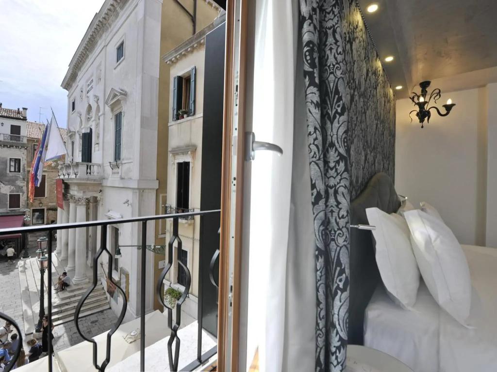 hotel image 18