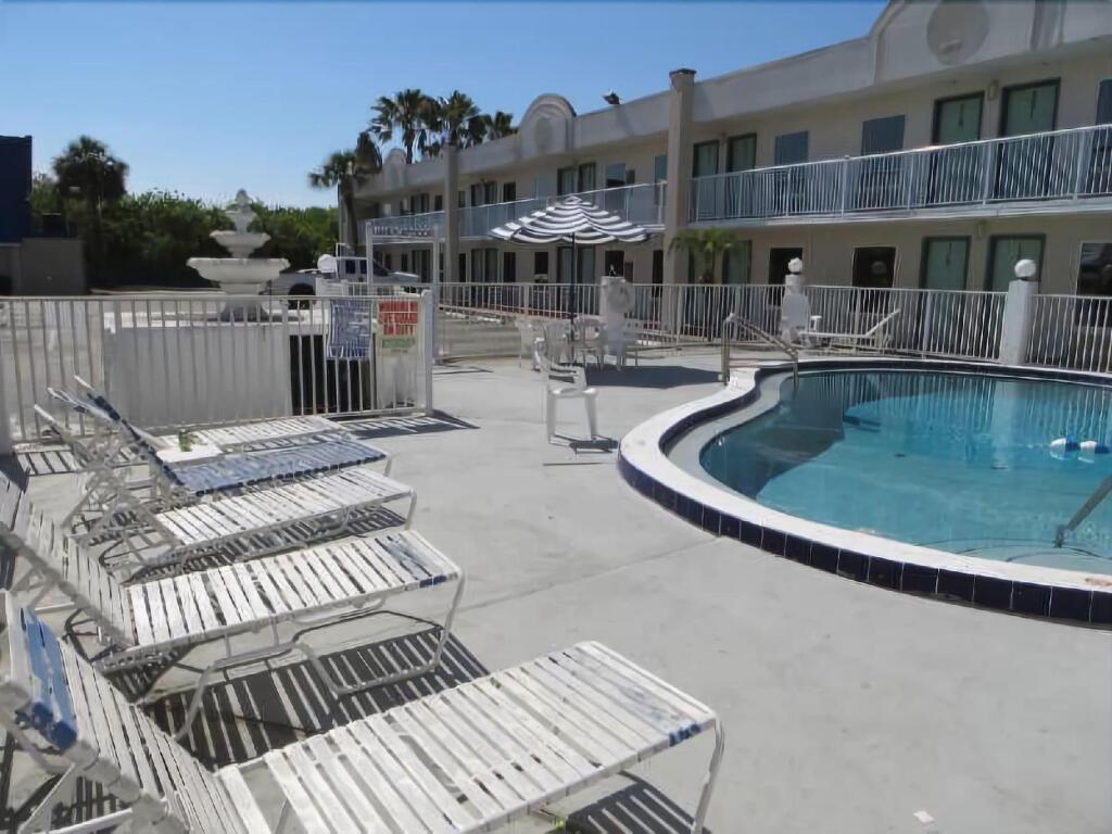 hotel image 11
