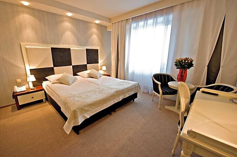 hotel image 14
