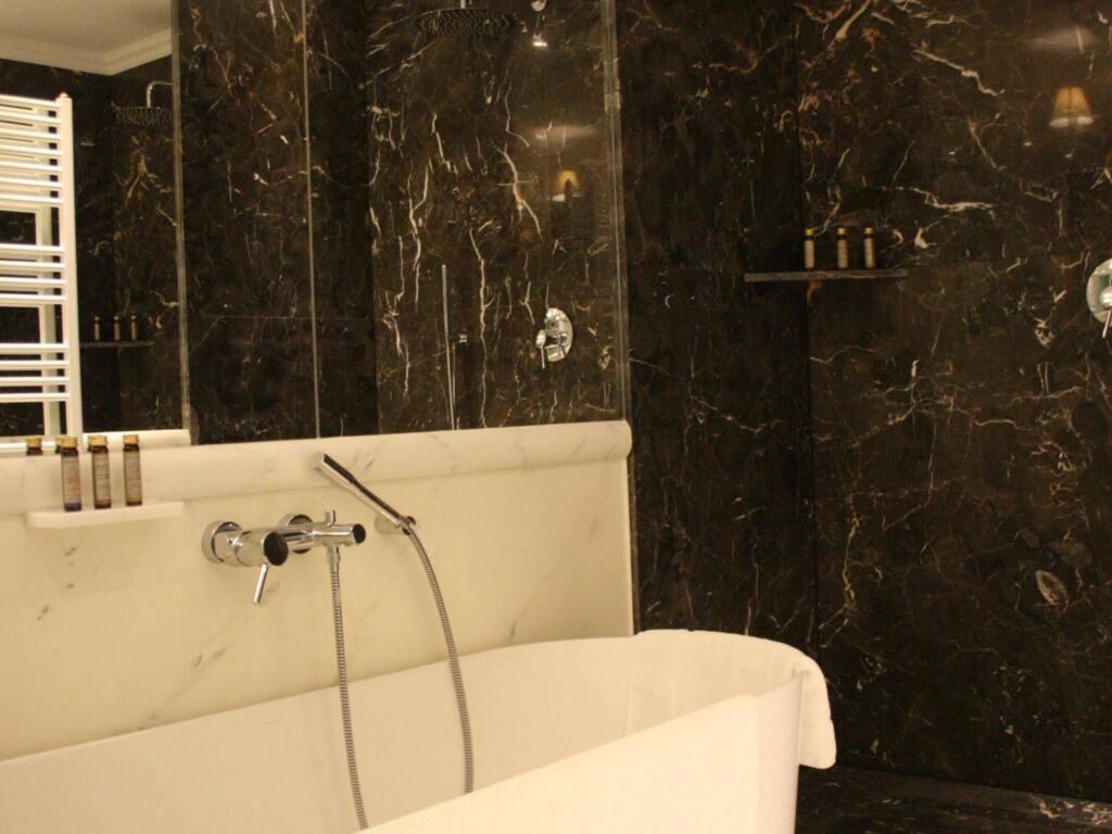 hotel image 18