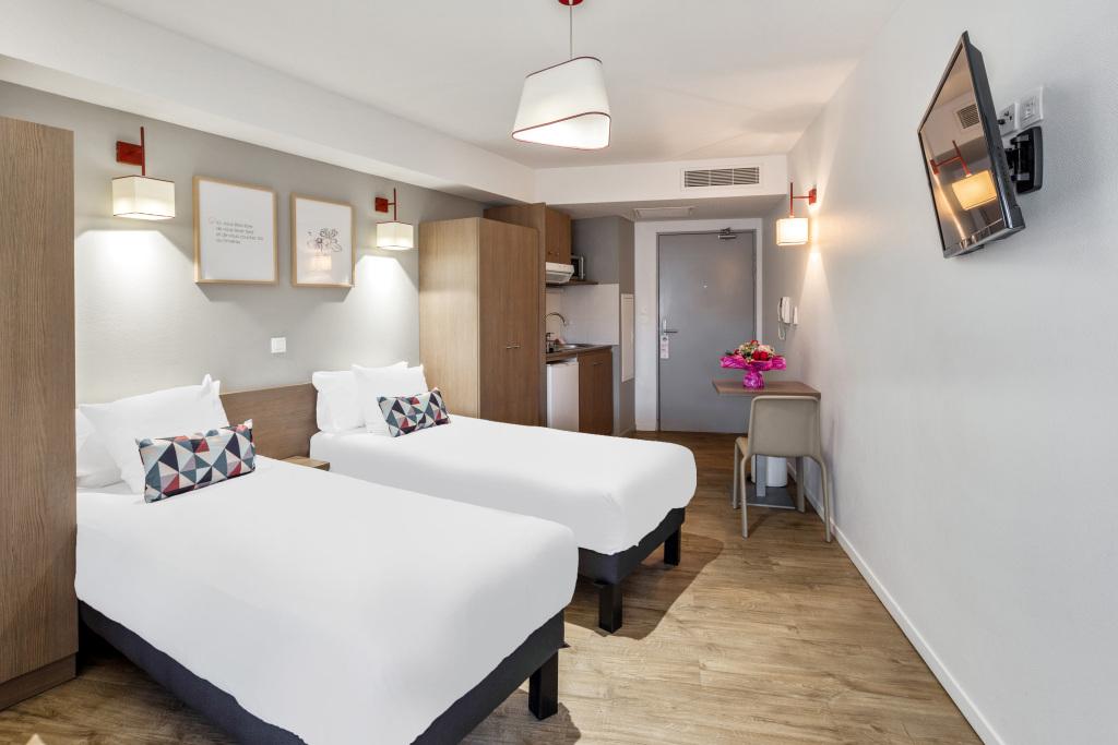hotel image 13