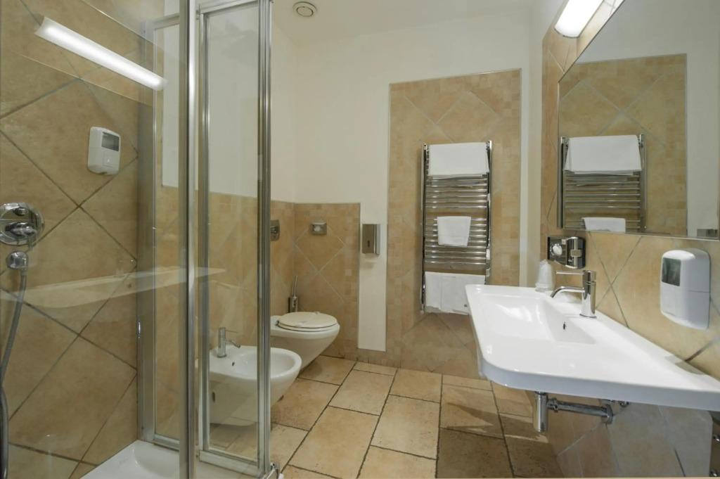 hotel image 12