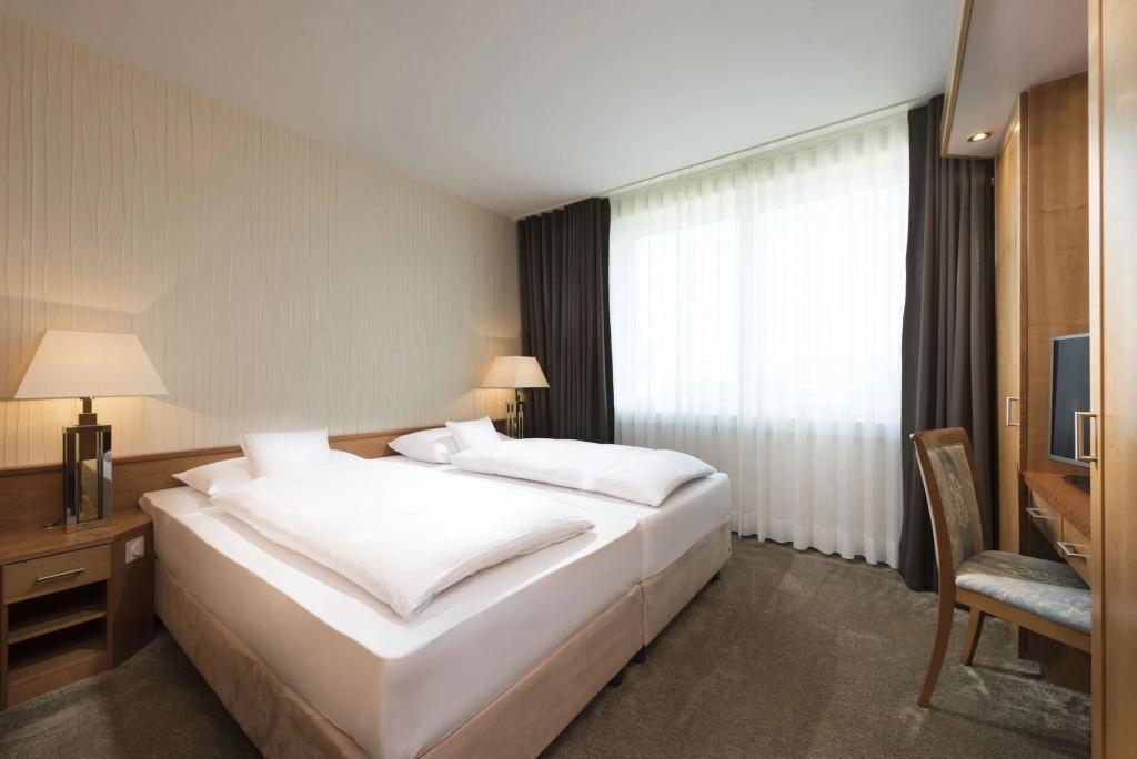 hotel image 13