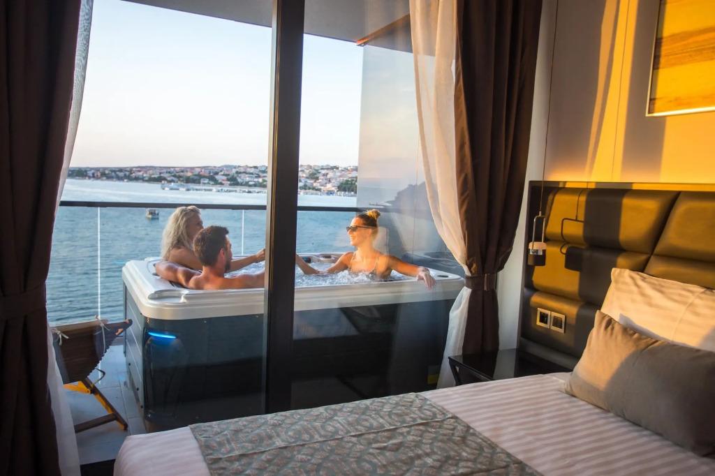 hotel image 16