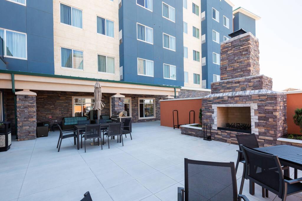 hotel image 10