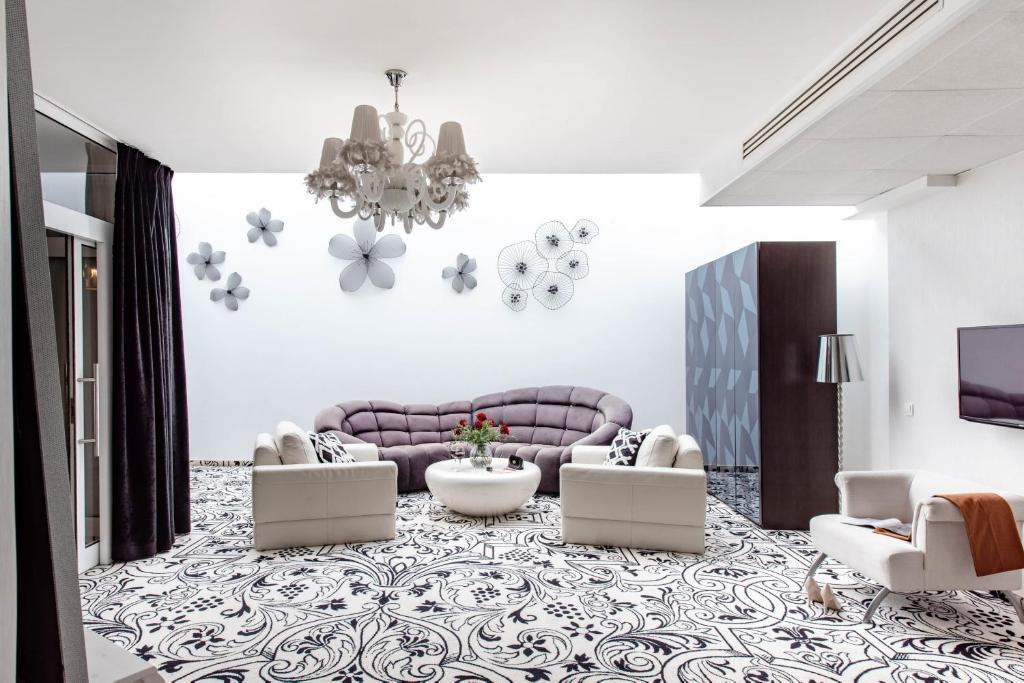hotel image 10