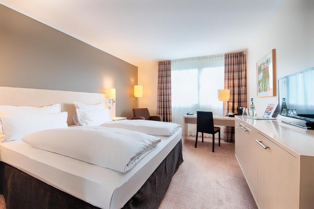 hotel image 13