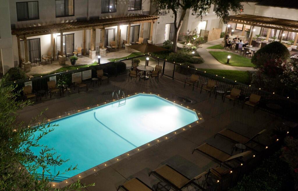 hotel image 11