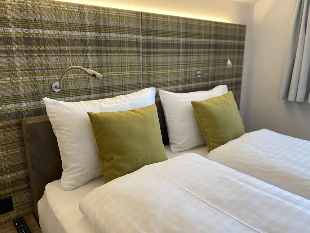 hotel image 13
