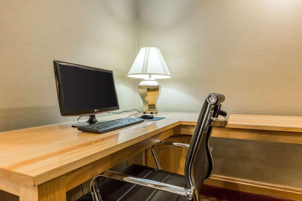 hotel image 13