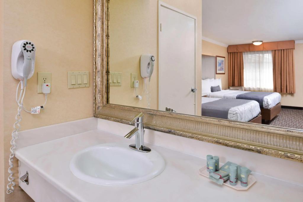hotel image 8