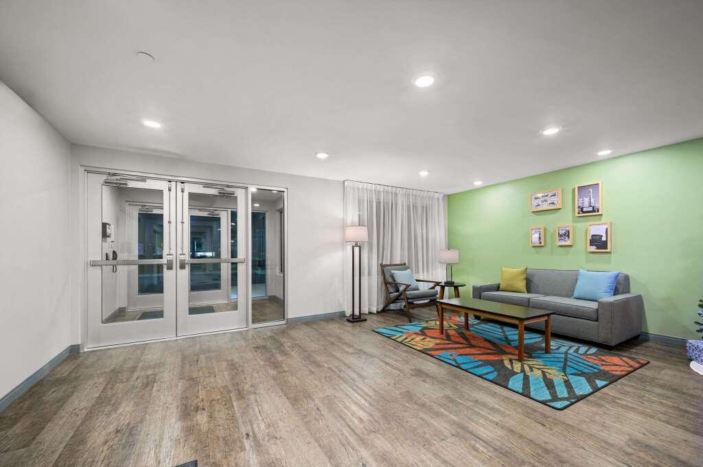 hotel image 8