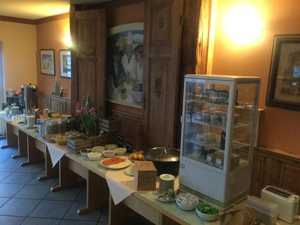 hotel image 10