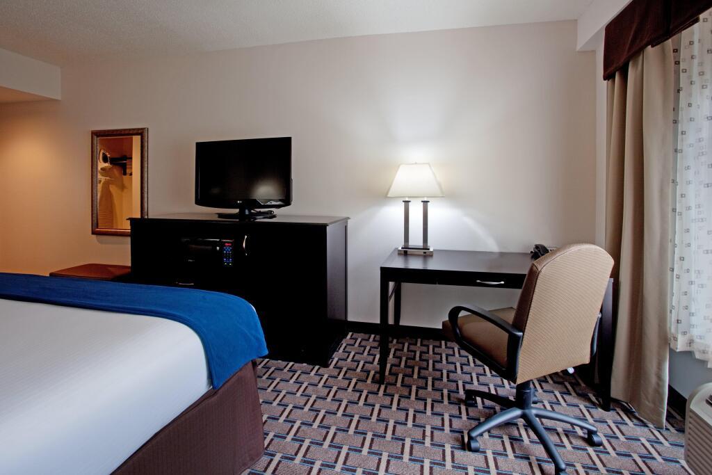 hotel image 12