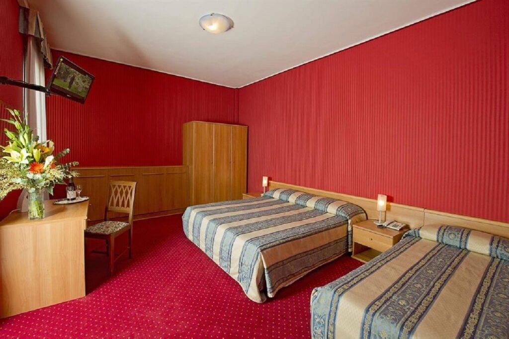 hotel image 13