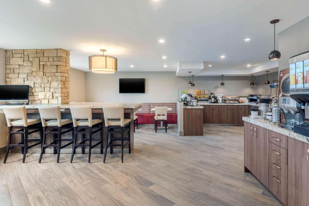hotel image 8