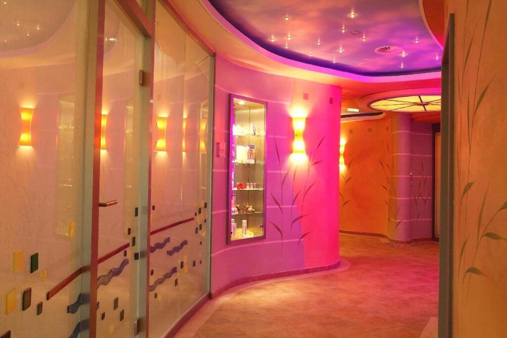 hotel image 11