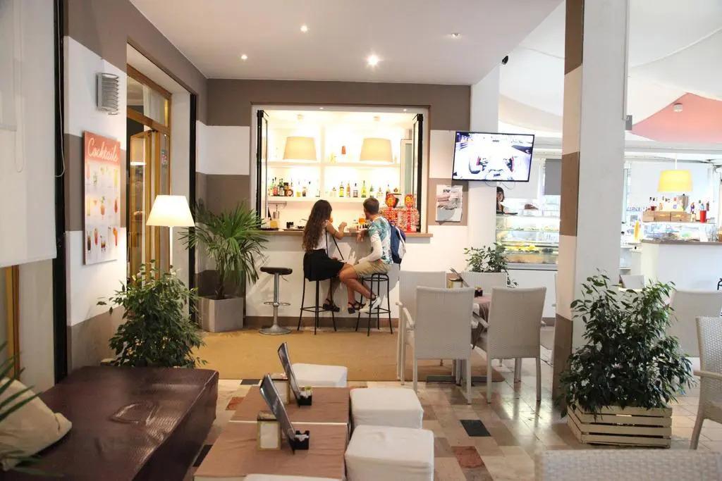 hotel image 13