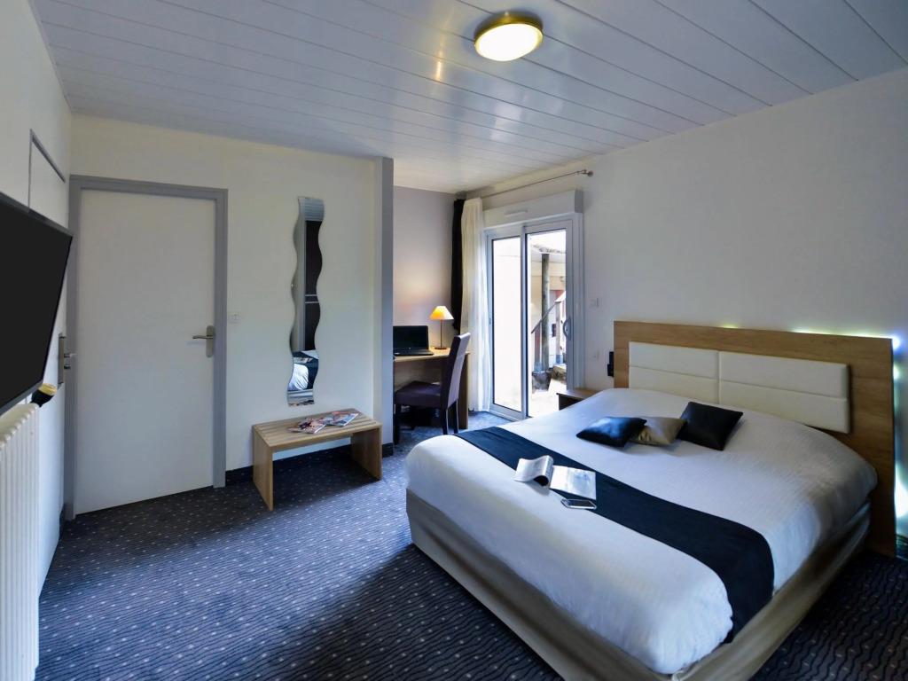 hotel image 16