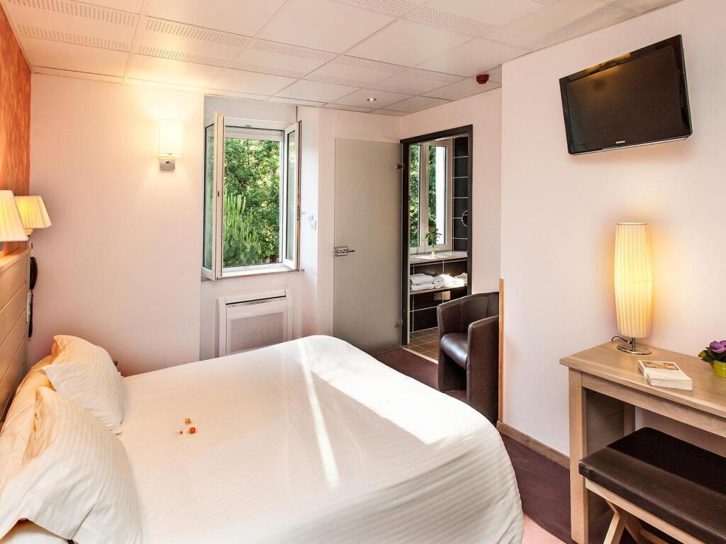 hotel image 10