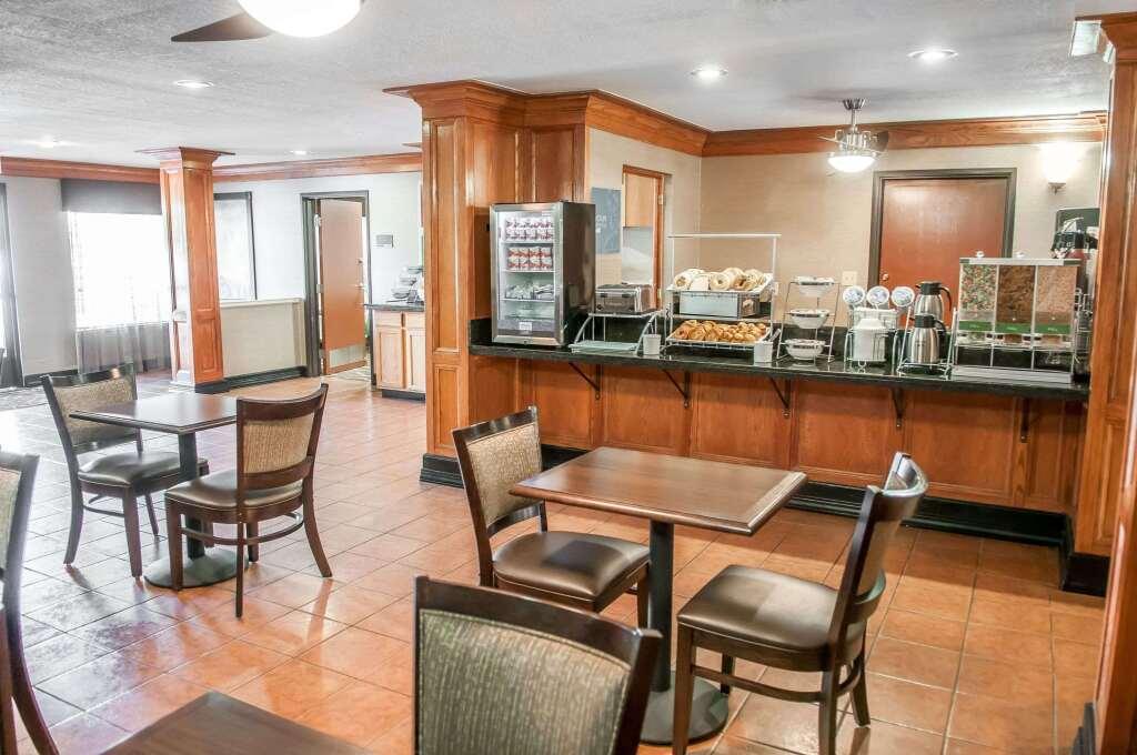 hotel image 10