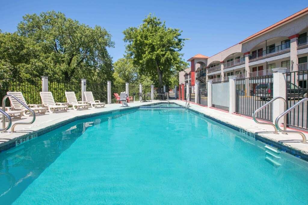 hotel image 12