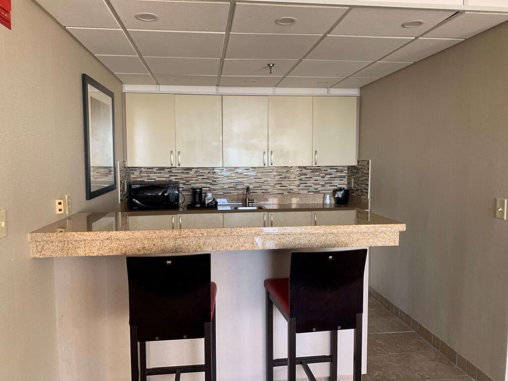 hotel image 16
