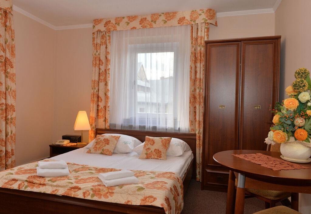 hotel image 12
