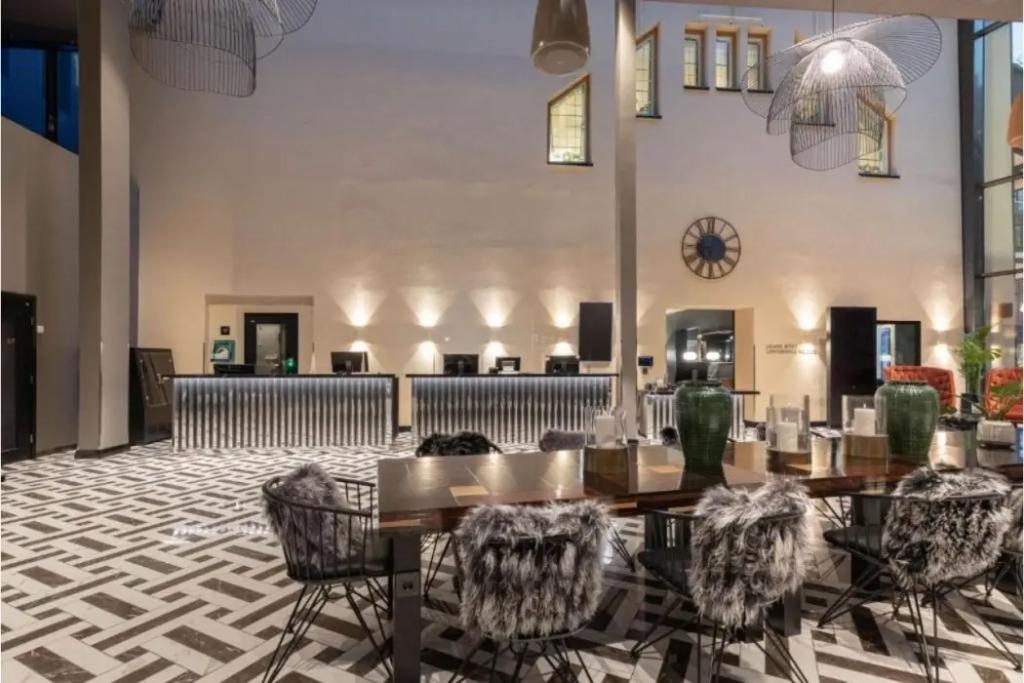 hotel