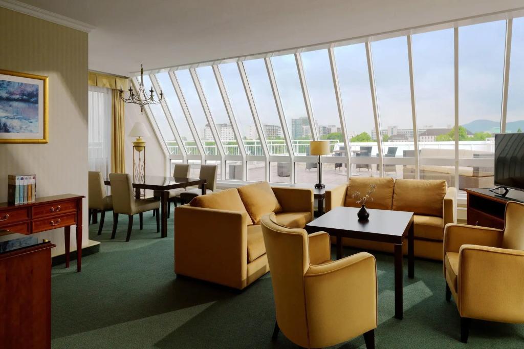 hotel image 10