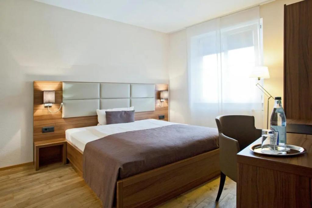 hotel image 12