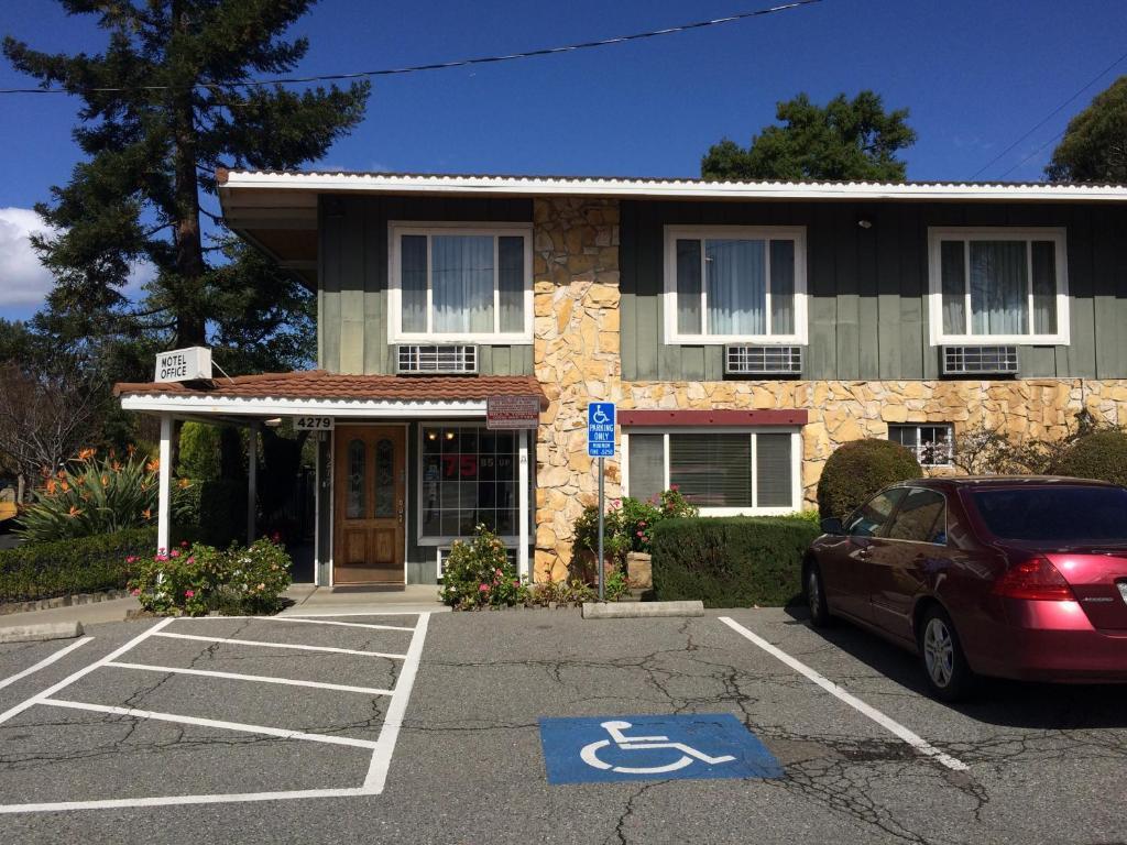 hotel image 9