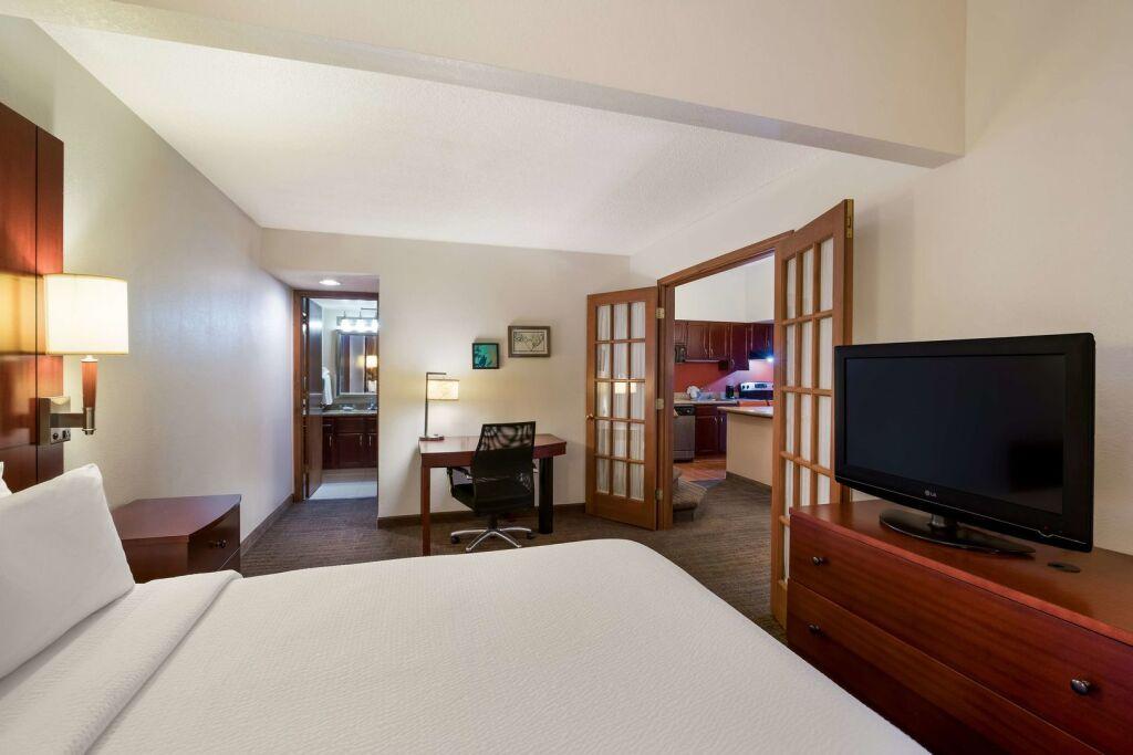 hotel image 16