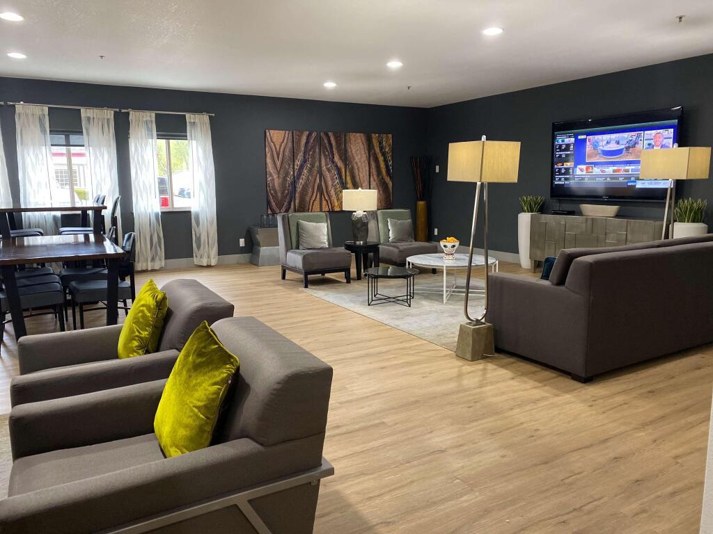 hotel image 16