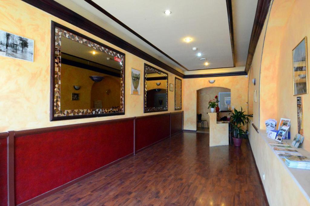 hotel image 13