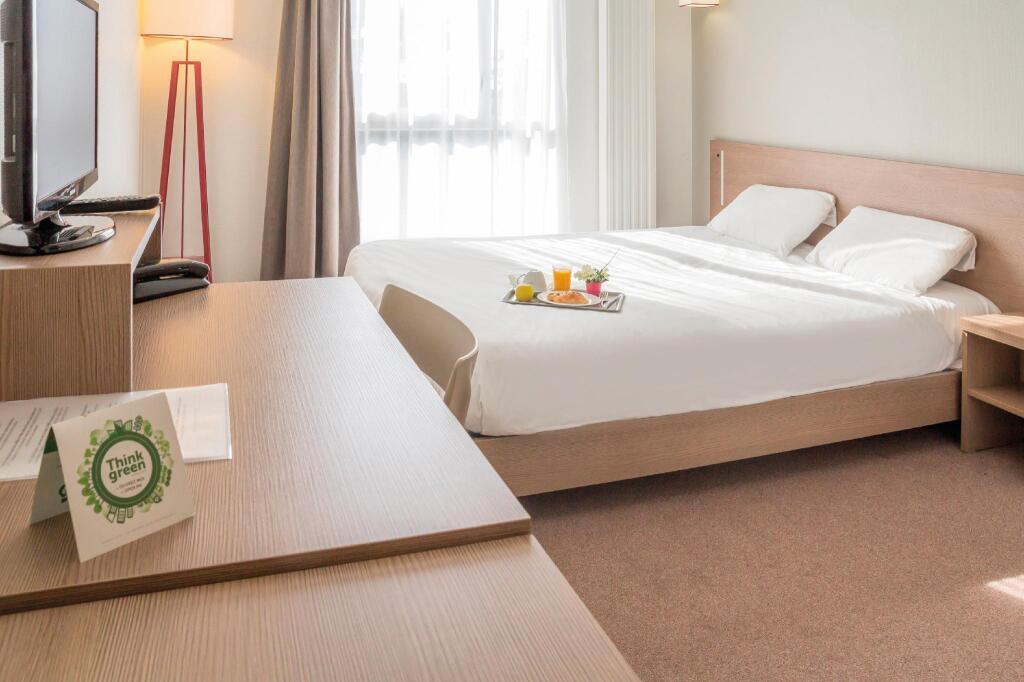 hotel image 8