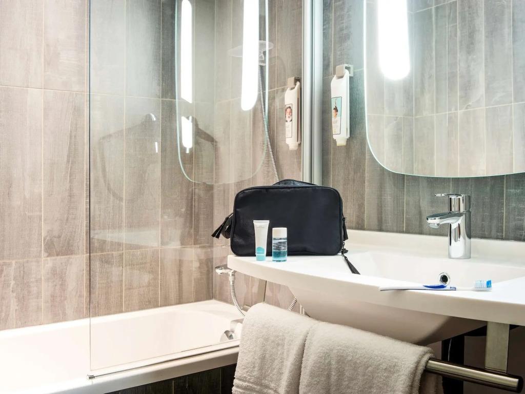 hotel image 12