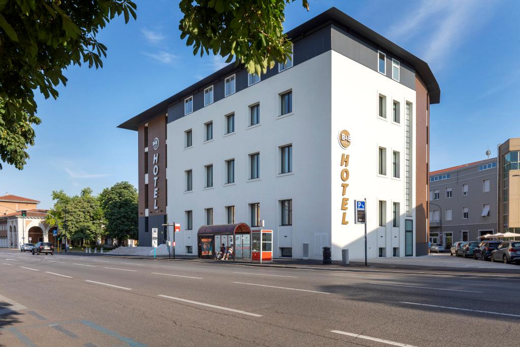 hotel image 9