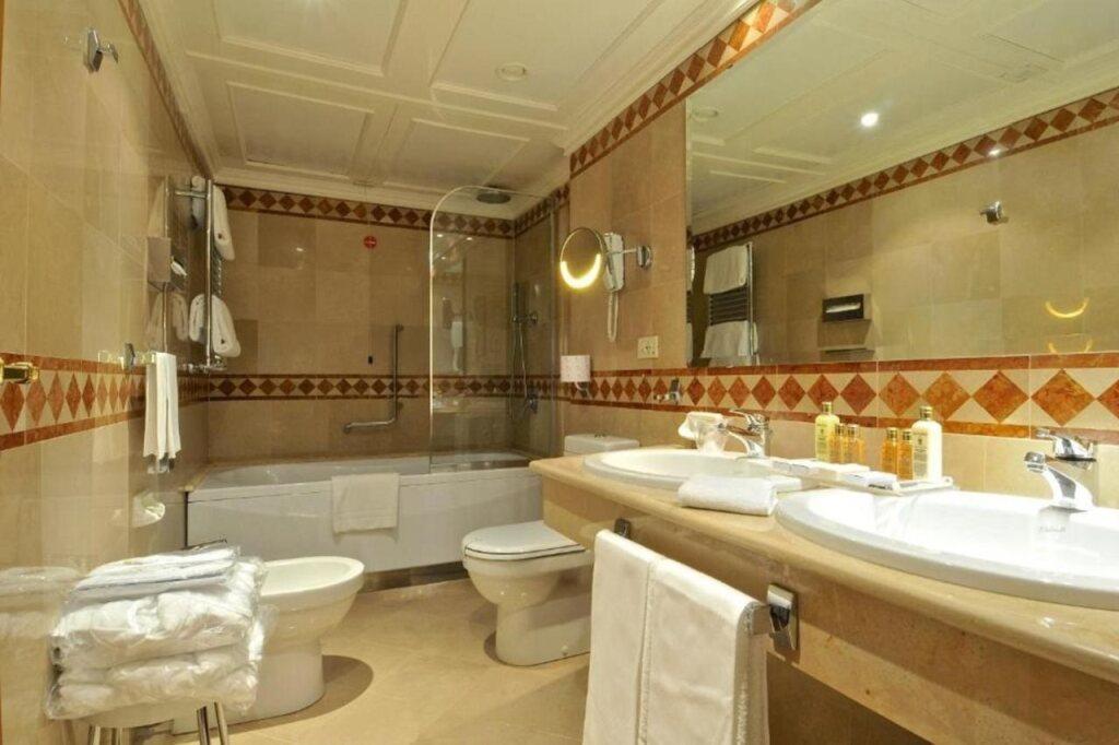hotel image 10