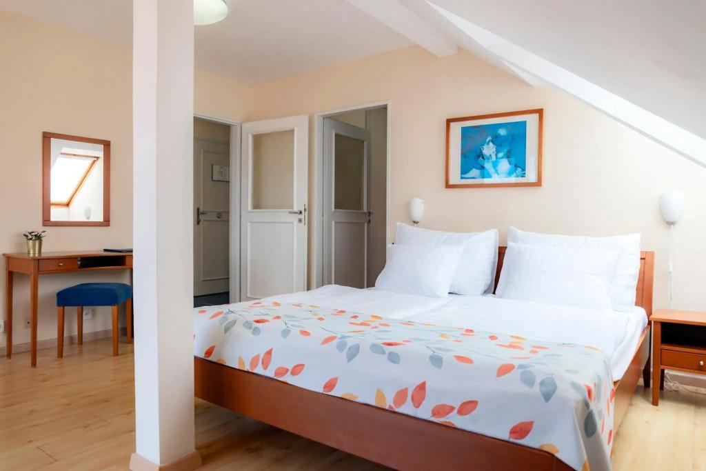 hotel image 36