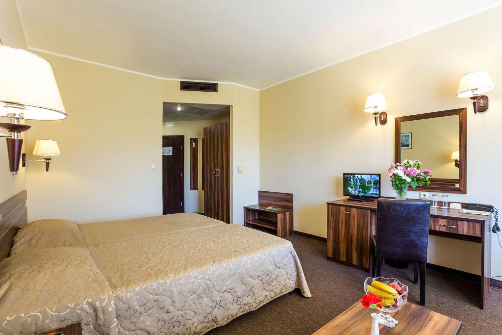 hotel image 13